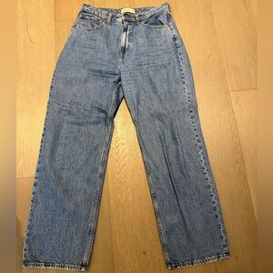 Abercrombie & Fitch High Rise 90s Relaxed Jean, size 10
